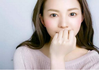 如何去除眼部皱纹   去皱纹的偏方