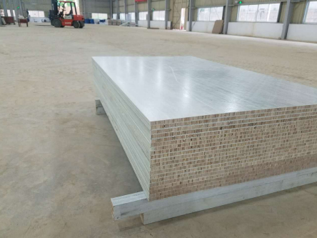 中铁绿建掀起建筑模板行业绿色革命