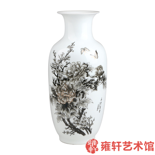 深圳雍轩展出中南海怀仁堂毛瓷 亮相市场引关注