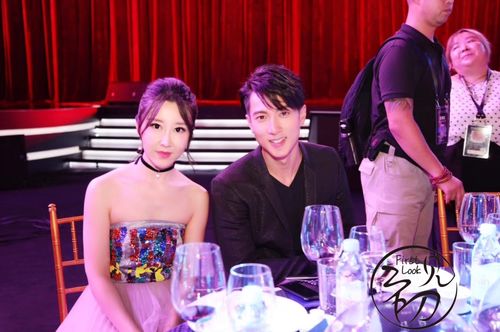 芭莎慈善美丽凝聚爱心 ——美若初见创始人思思出席2017BAZAAR明星慈善夜