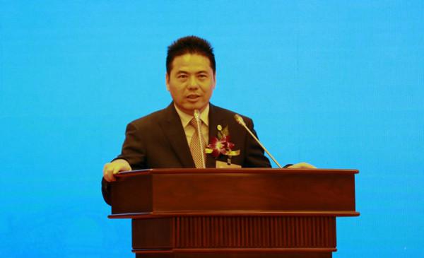 蒋锡培受邀出席第三届全球锡商大会 摘得“无锡市十大杰出锡商人物”奖