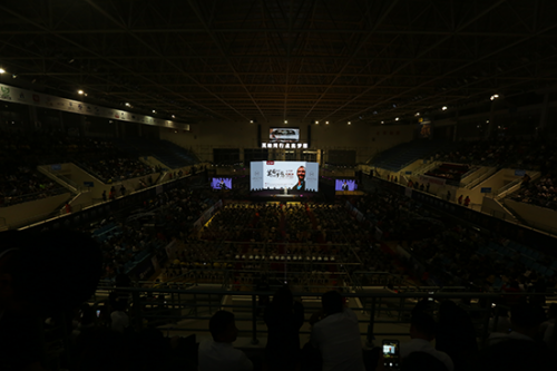 中普臧延斌出席尼克·胡哲2017全国巡演沈阳站并致辞