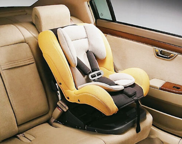 优信二手车：带孩子假期出游别忘了配备安全座椅