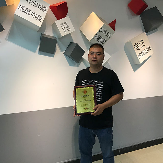 低成本高收入 掘金项目 陈先生加盟拉丝维斯披萨