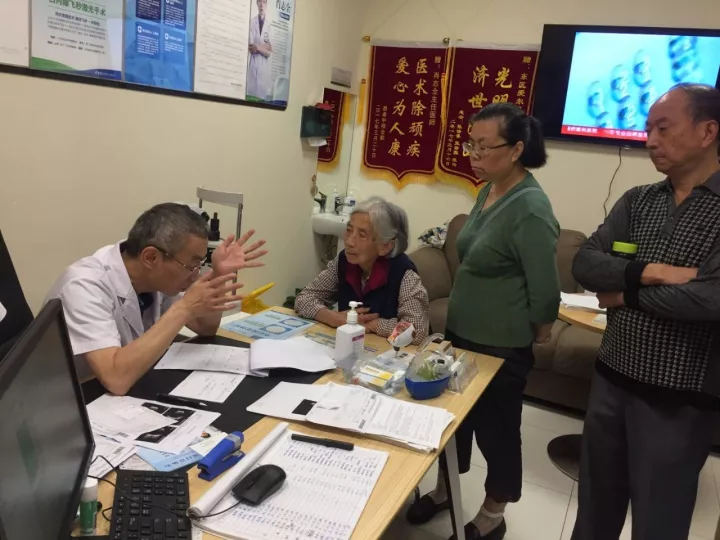 两个真实白内障手术案例，体现成都东区爱尔医术和医德