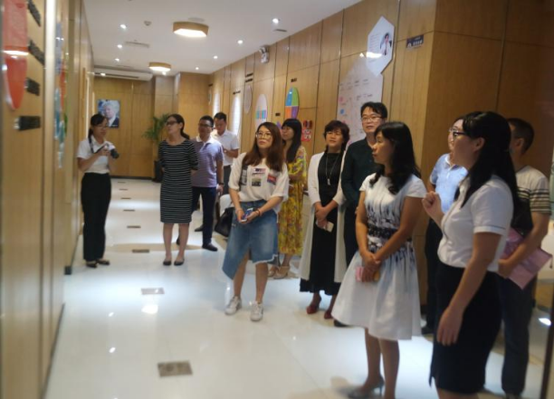 普仁康太“健康小屋” 西区政府求宝似渴