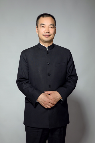 唐新波:走在“一带一路”上的资深大律师