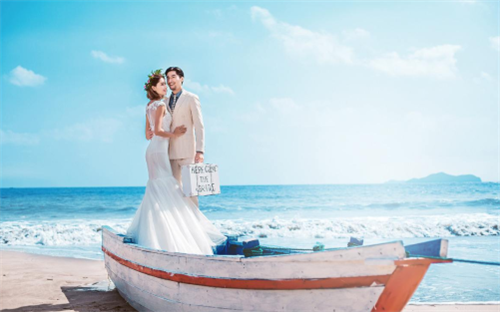 想要去青岛婚纱摄影前十名哪家好拍婚纱照的人福利