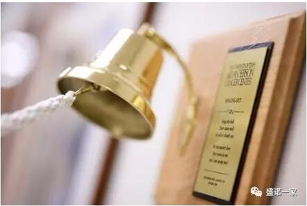 出国看病当你战胜了病魔，就可以去摇响这个铃铛