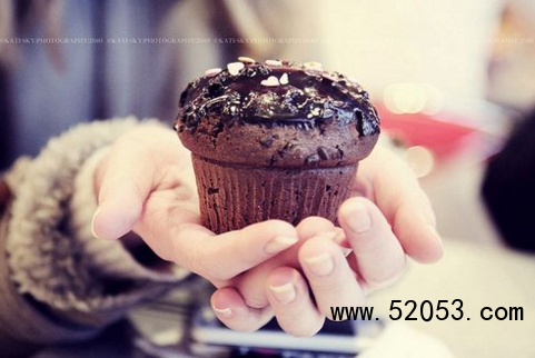 甜食伤脾，艾灸不忘使用康邦爱艾贴