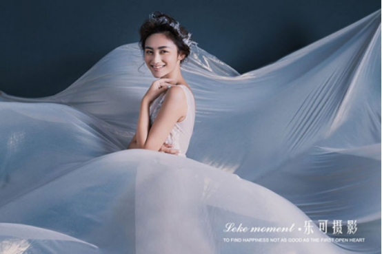 外景or棚拍？工作室如何选！郑州婚纱摄影前十名哪家好？