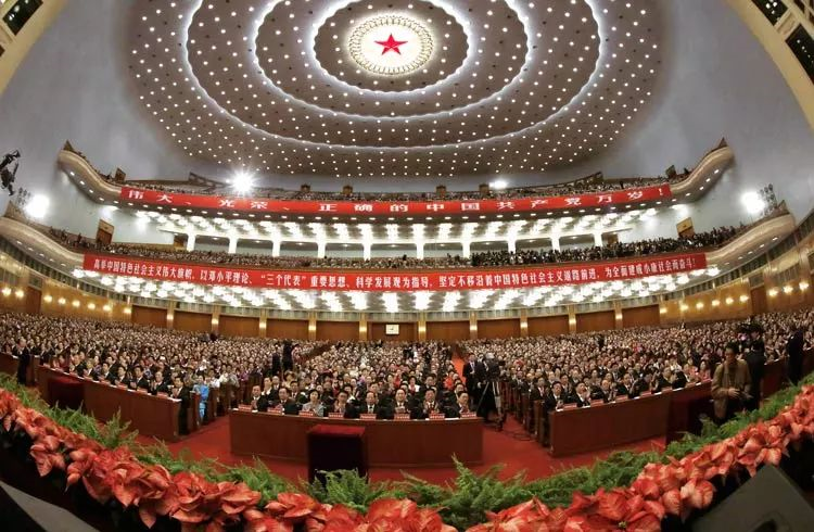 金天国际公益点亮山区村民的“回家路”，决胜小康一个都不能少