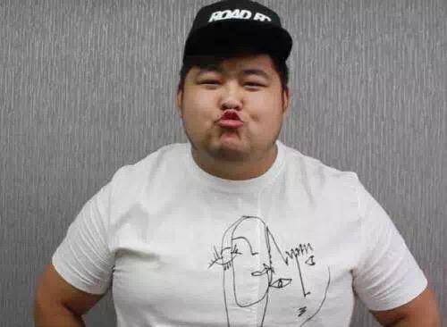 万万没想到！路德FC综合格斗选手敖日格乐海外爆红！