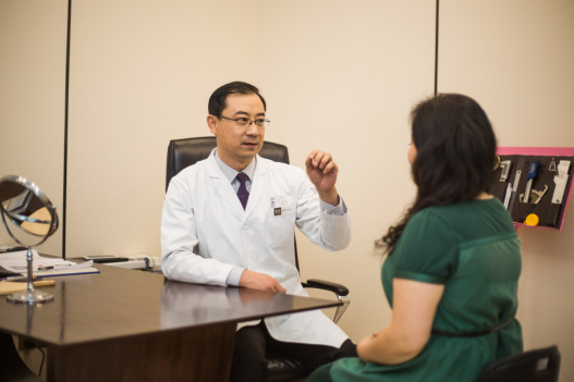 青岛伊美尔孙好杰大医精诚 专注眼部整形 开启美丽人生