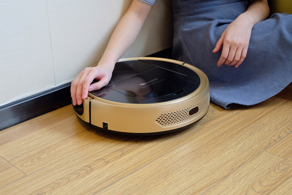 扫地机器人哪个牌子好？三大定位系统为你分析