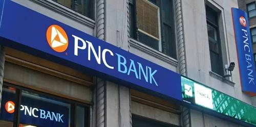 位于匹兹堡的PNC金融服务集团是美国十大最大的银行之一，拥有3710亿美元的资产。 近期该银行希望通过新的分支机构和手机钱包产品推出在线消费贷款产品。