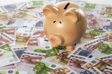 P2P理财蜂融网：50万现金，不同年龄段的人群会怎么分配？