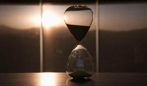 网贷天眼独家：1600万买壳备案？红岭老周又要不走寻常路