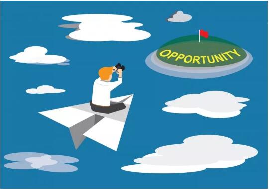 “双规”夹击寻突围，市值法货币基金是规模增量新机遇？