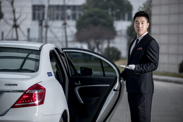 曹操专车成立三周年，B2C运营模式成大势所趋