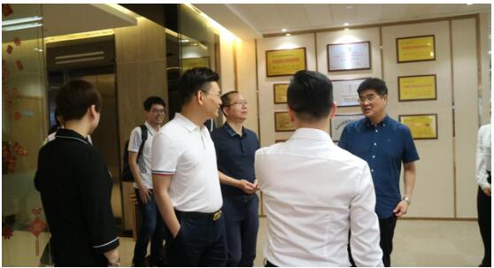 热烈欢迎平阳县商务局领导一行莅临众得享益指导工作