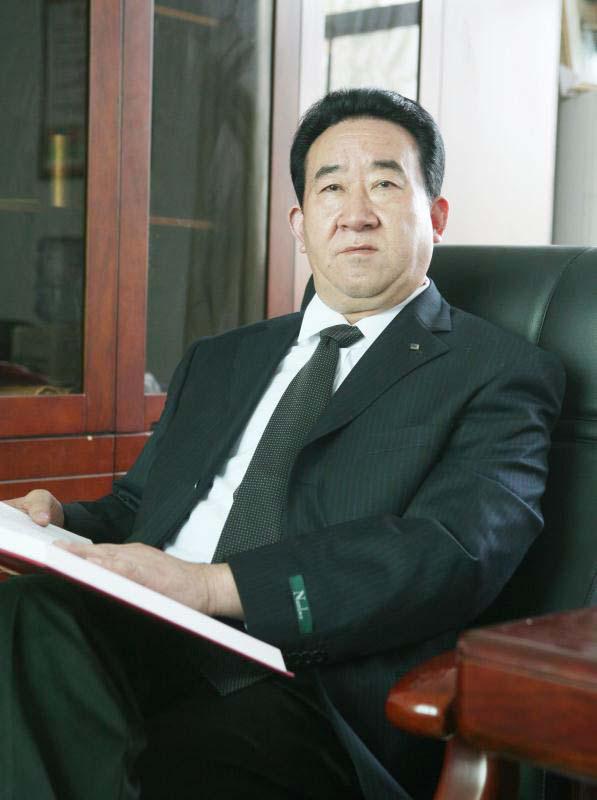 人民楷模领航者——黄启凤