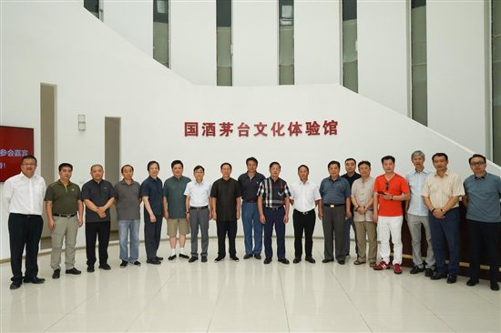歌德盈香主办茅台艺术联谊会，展国酒文化促交流品鉴