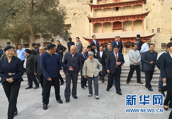 “茅台”寻根“飞天” 文化茅台扬帆启程——新华网专访茅台集团董事长李保芳