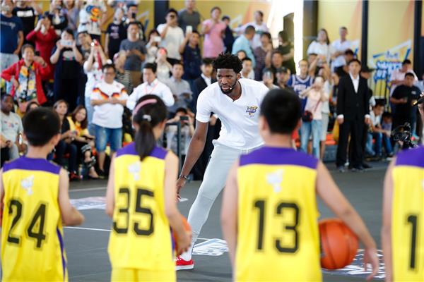 NBA中国赛明日开战 康师傅冰红茶燃球梦想系列体验等您尝鲜